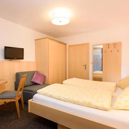 アパートホテル Gaestehaus Roland