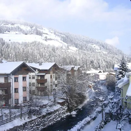 Gaestehaus Roland * كيرشبرغ ان تيرول