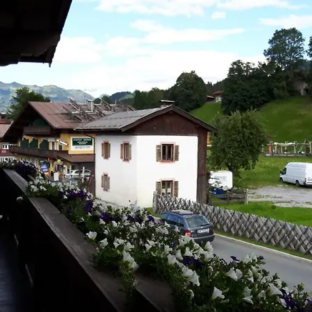 Gaestehaus Roland Apart Otel Kirchberg in Tirol