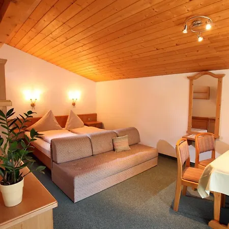شقة فندقية Gaestehaus Roland 3*