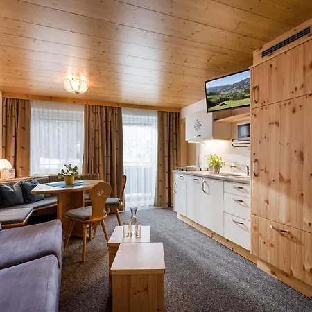 Lägenhetshotell Gaestehaus Roland Kirchberg in Tirol