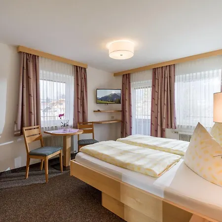 Gaestehaus Roland Lägenhetshotell