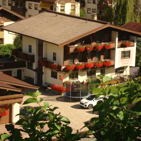 Lägenhetshotell Gaestehaus Roland Kirchberg in Tirol