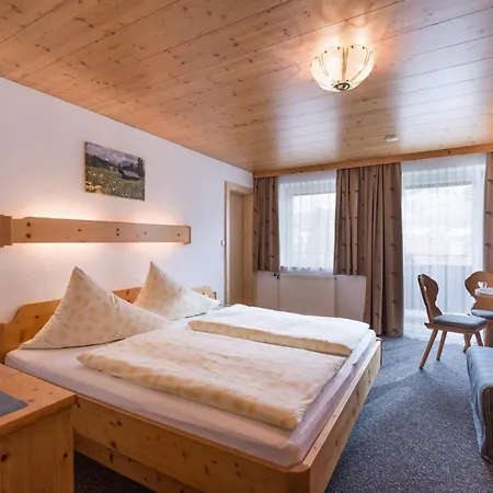 Lägenhetshotell Gaestehaus Roland